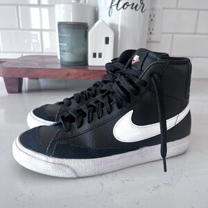 Nike blazers  big kids size 6